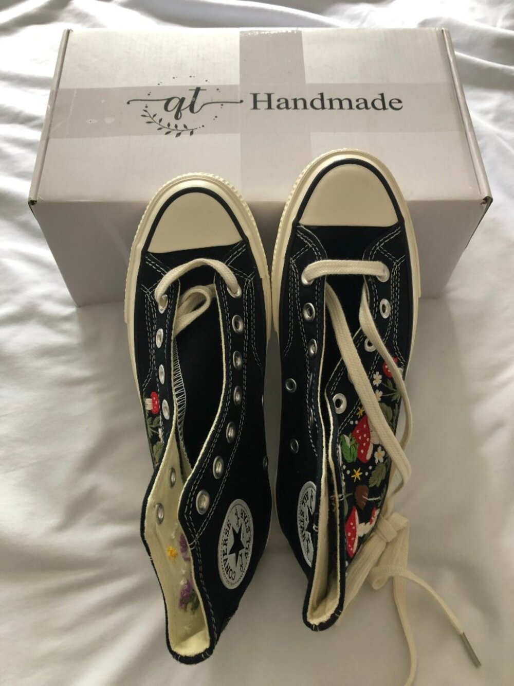 NWT Converse Chuck Taylor Embroidered Mushroom Frog Flowers High Tops Size 6.5W - Picture 5 of 14